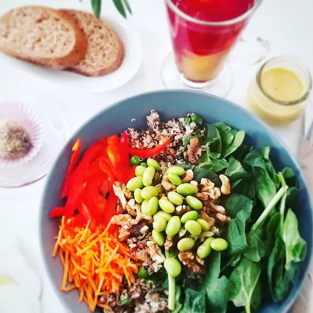 Olives and Burgers Healthy Cafe