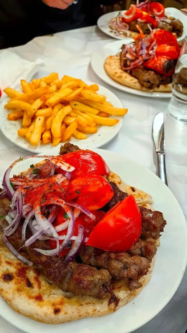 Thanasis Kebap