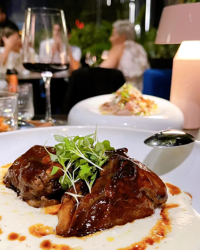 Scale Restaurant