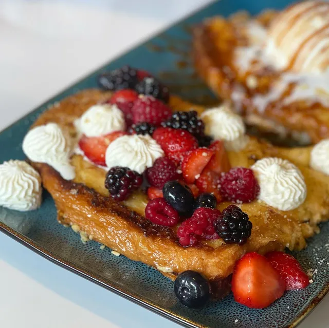 Aura Patisserie
