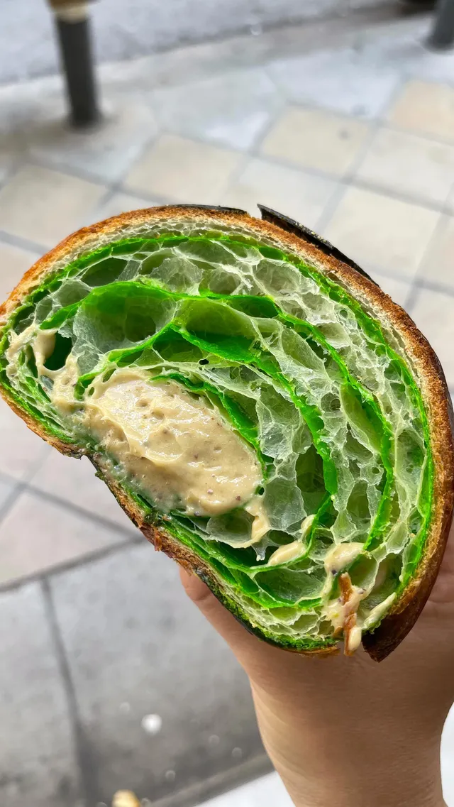 Overoll Croissanterie