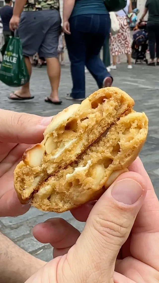 Ben's Cookies