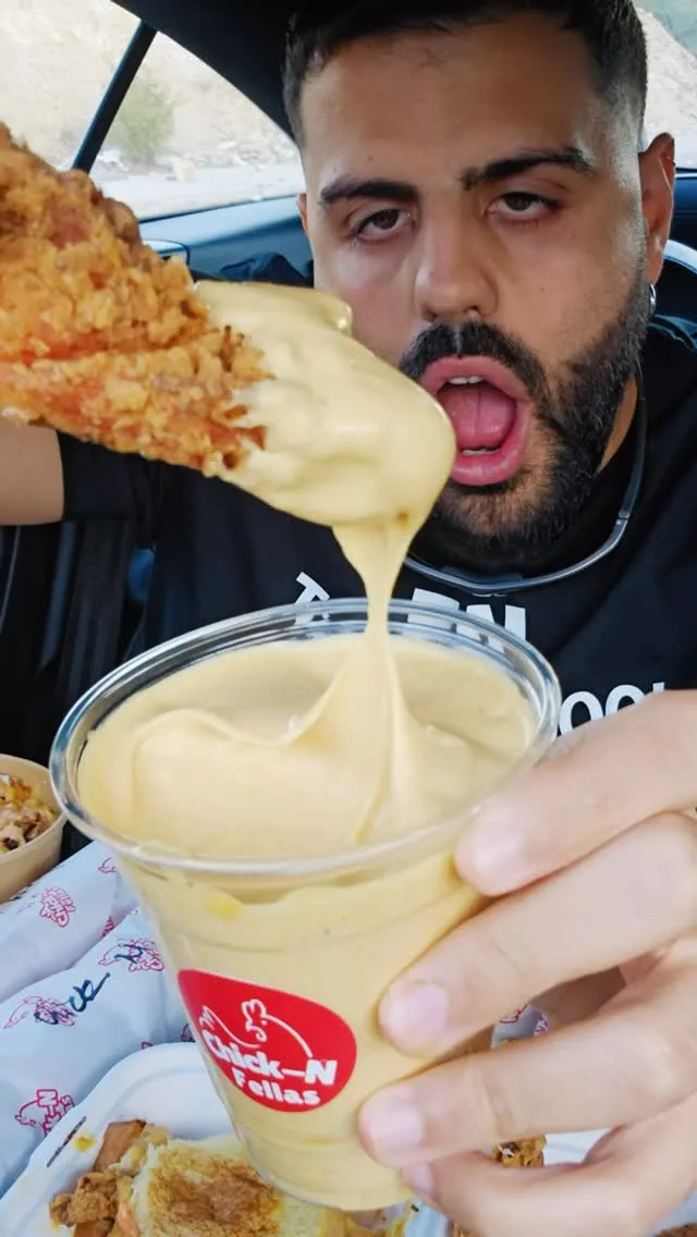 Chicknfellas