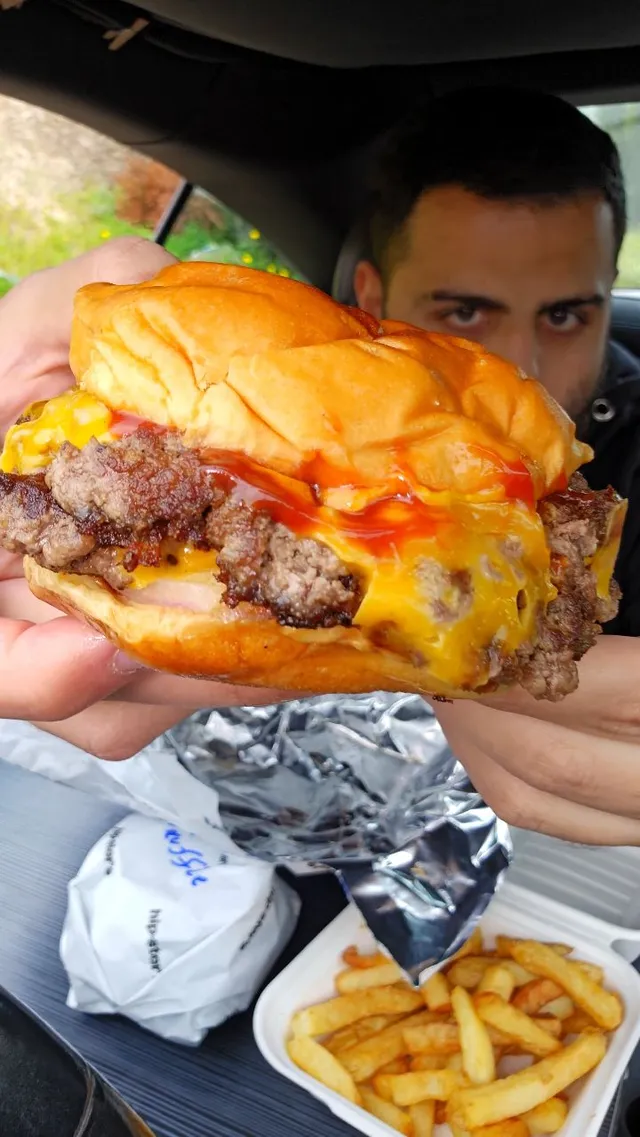 Hipsters Smashed Burgers