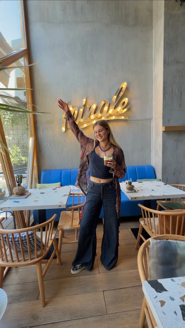 Mingle Cafe